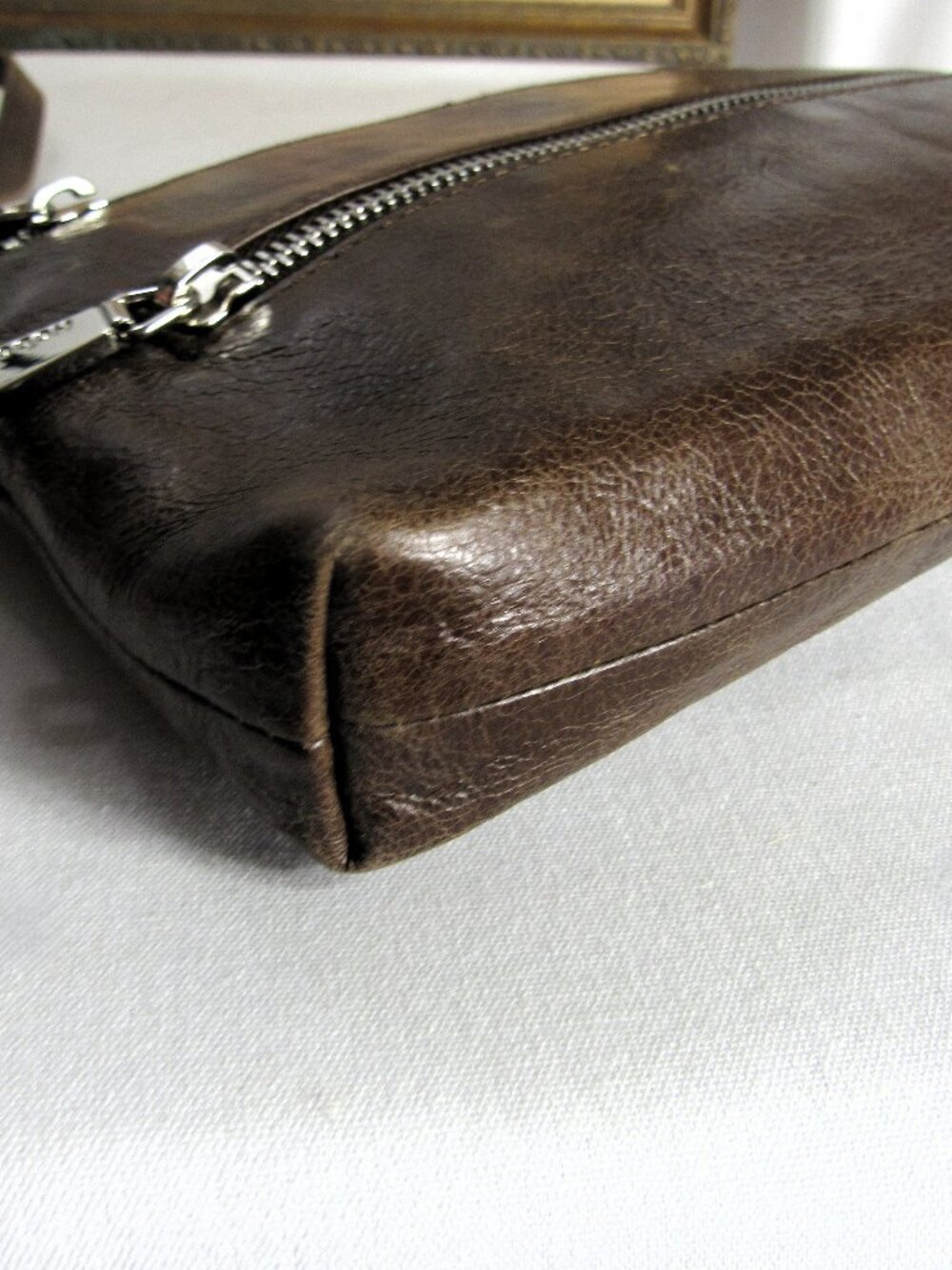 HOBO INTERNATIONAL BROWN XBODY BAG LOTS OF POCKETS GENUINE LEATHER - Picture 8 of 13